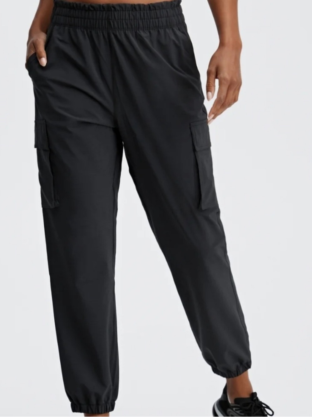 Fabletics || NWT Sightseer Cargo Joggers (S)